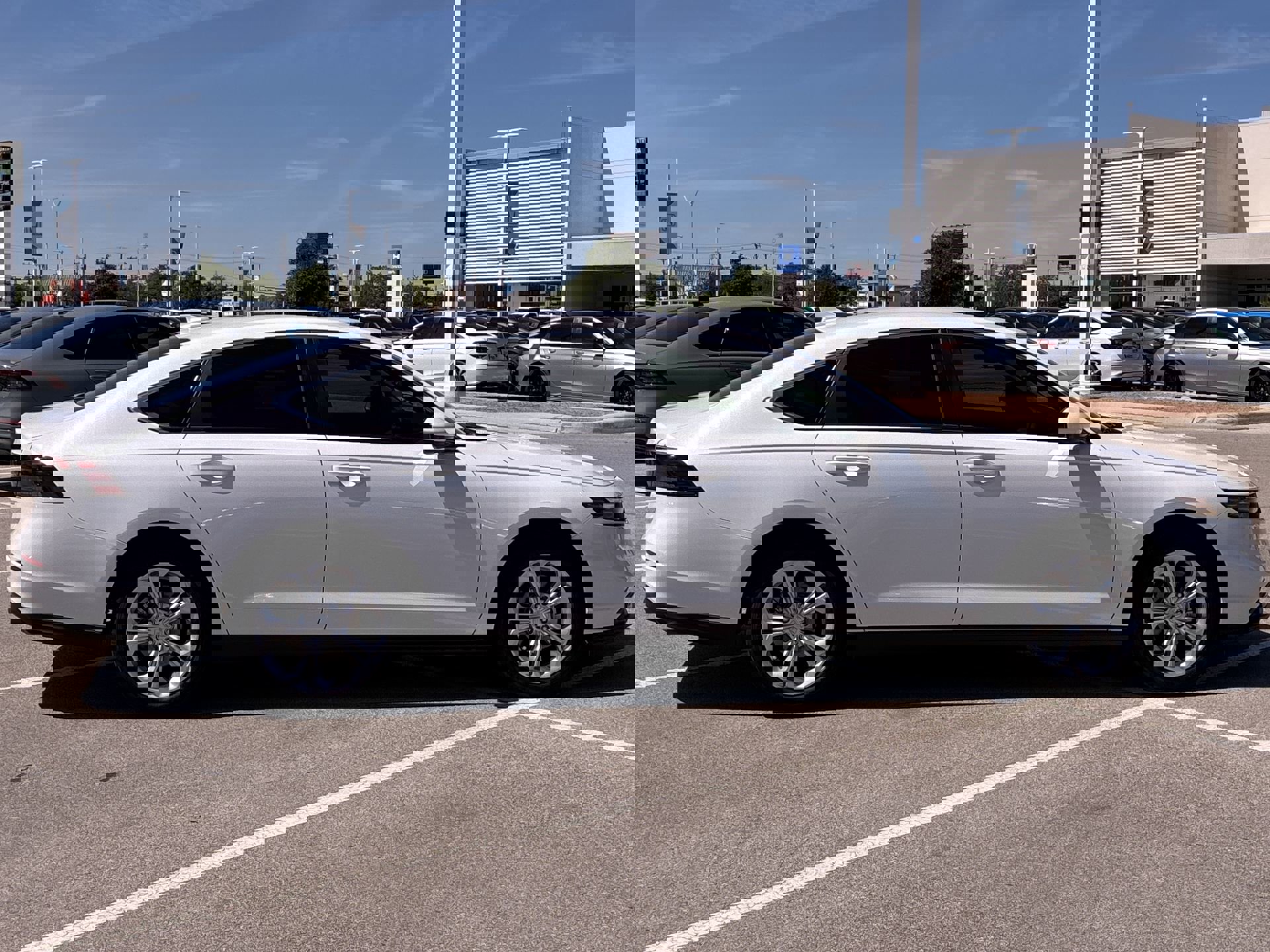 Certified 2025 Honda Accord LX image 7