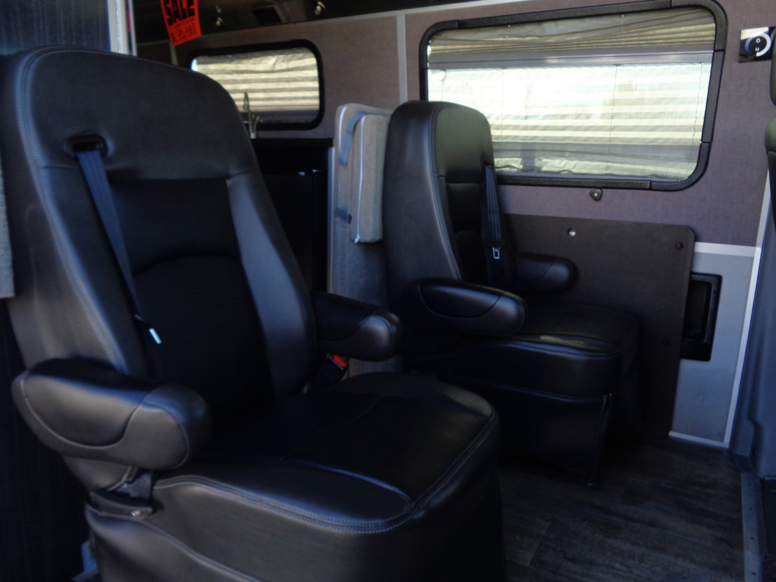 Used 2014 Mercedes-Benz Sprinter 3500 image 5