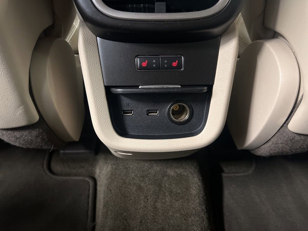 Used 2017 Lincoln MKX Reserve image 30