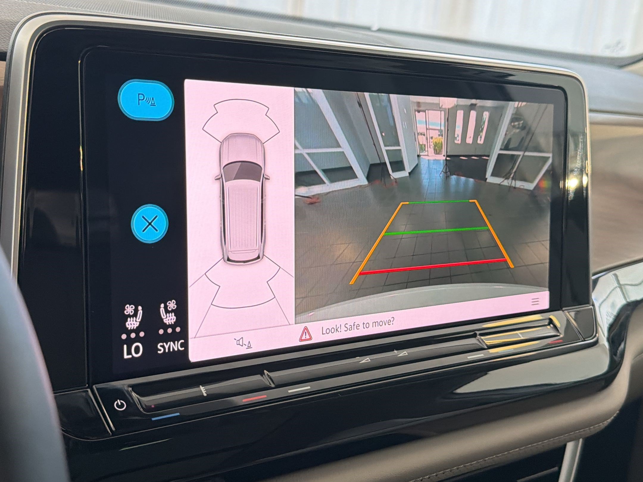 New 2026 Volkswagen Atlas SE FWD image 25