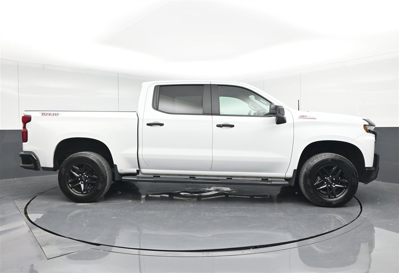 Used 2021 Chevrolet Silverado 1500 LT Trail Boss w/ Convenience Package II image 4