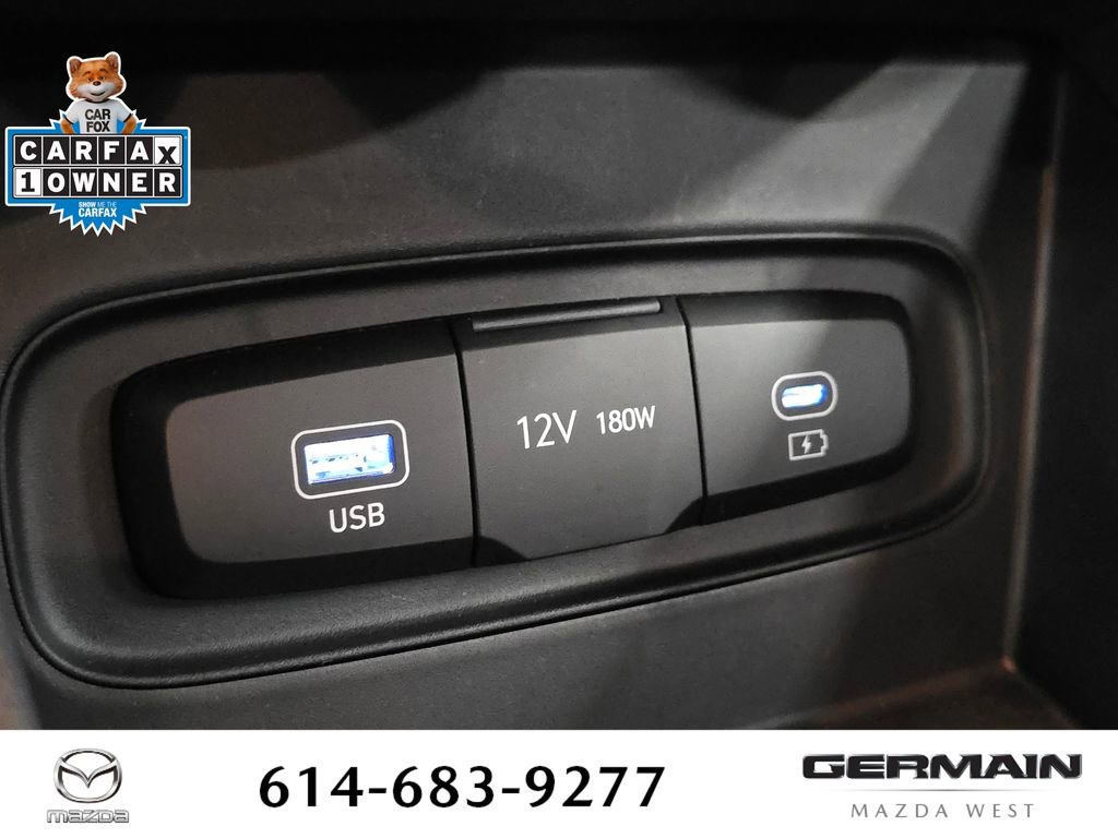 Used 2024 Hyundai Venue SEL FWD image 32