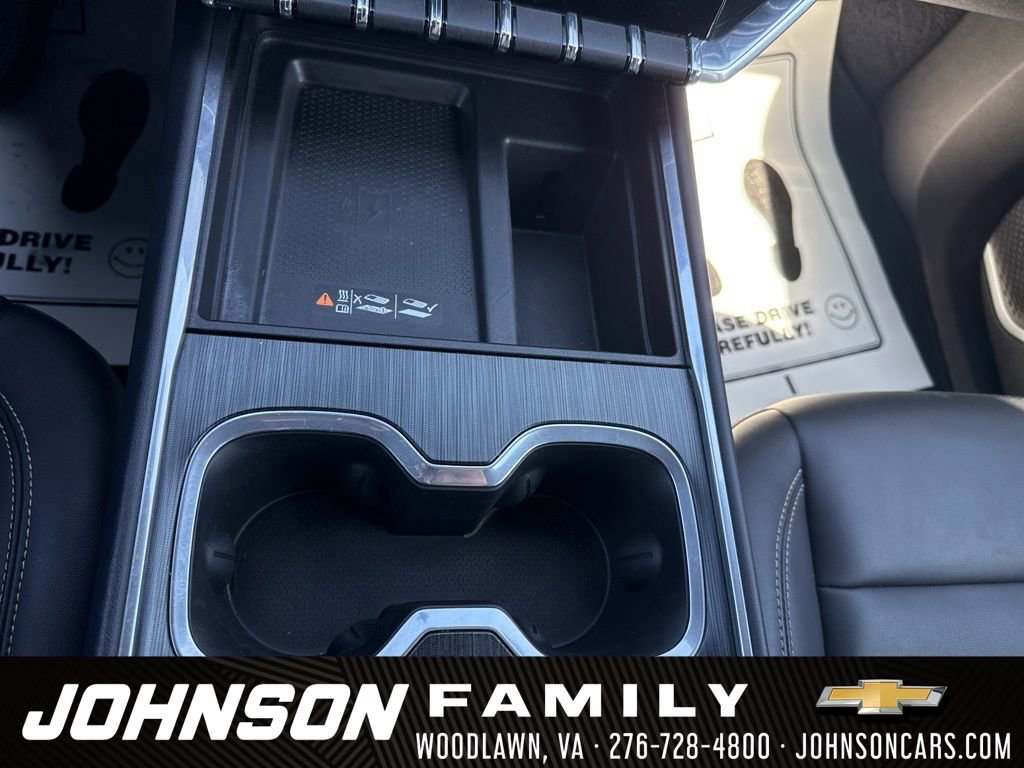 Used 2024 GMC Acadia Elevation image 26