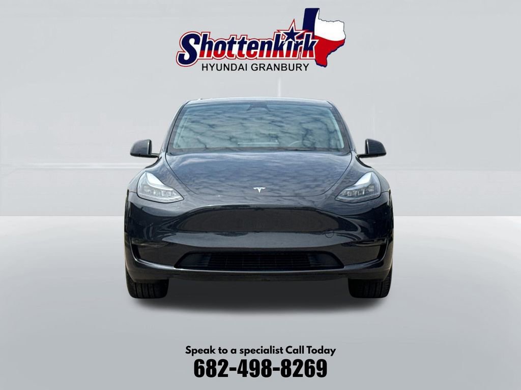 Used 2025 Tesla Model Y Long Range RWD video 2