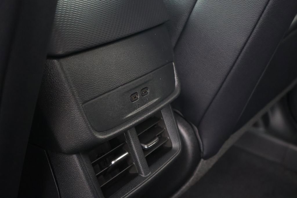 New 2026 Chevrolet Equinox LT w/ Convenience Package II FWD image 39