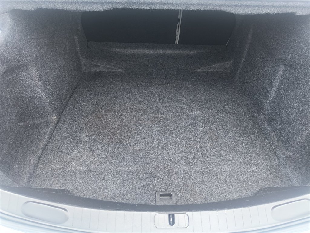 Used 2016 Chevrolet Impala LT FWD image 29