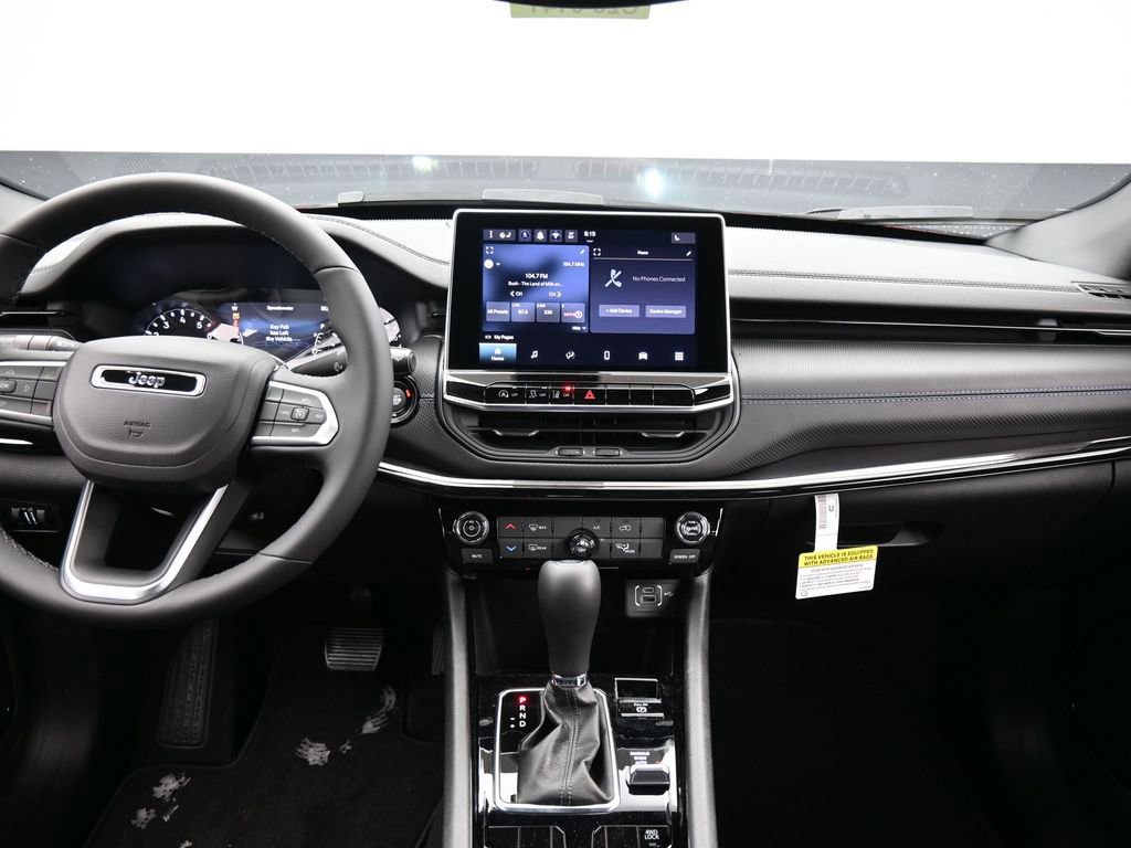 New 2026 Jeep Compass Latitude image 13