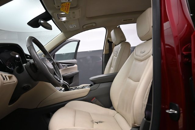 Used 2020 Cadillac XT6 Premium Luxury FWD image 16