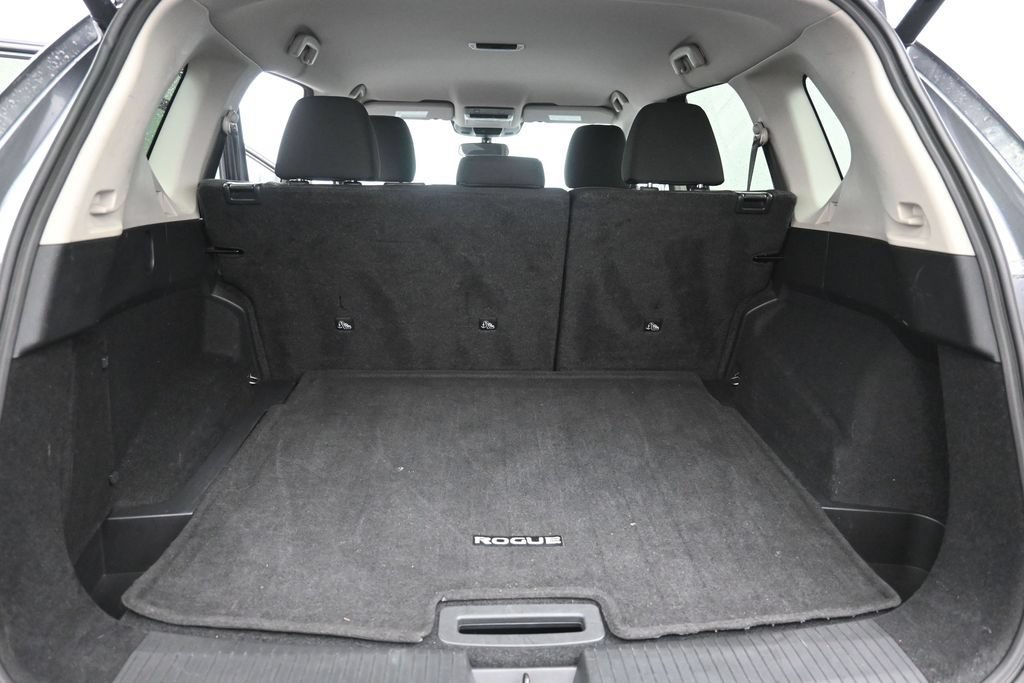 Used 2025 Nissan Rogue SV FWD image 23