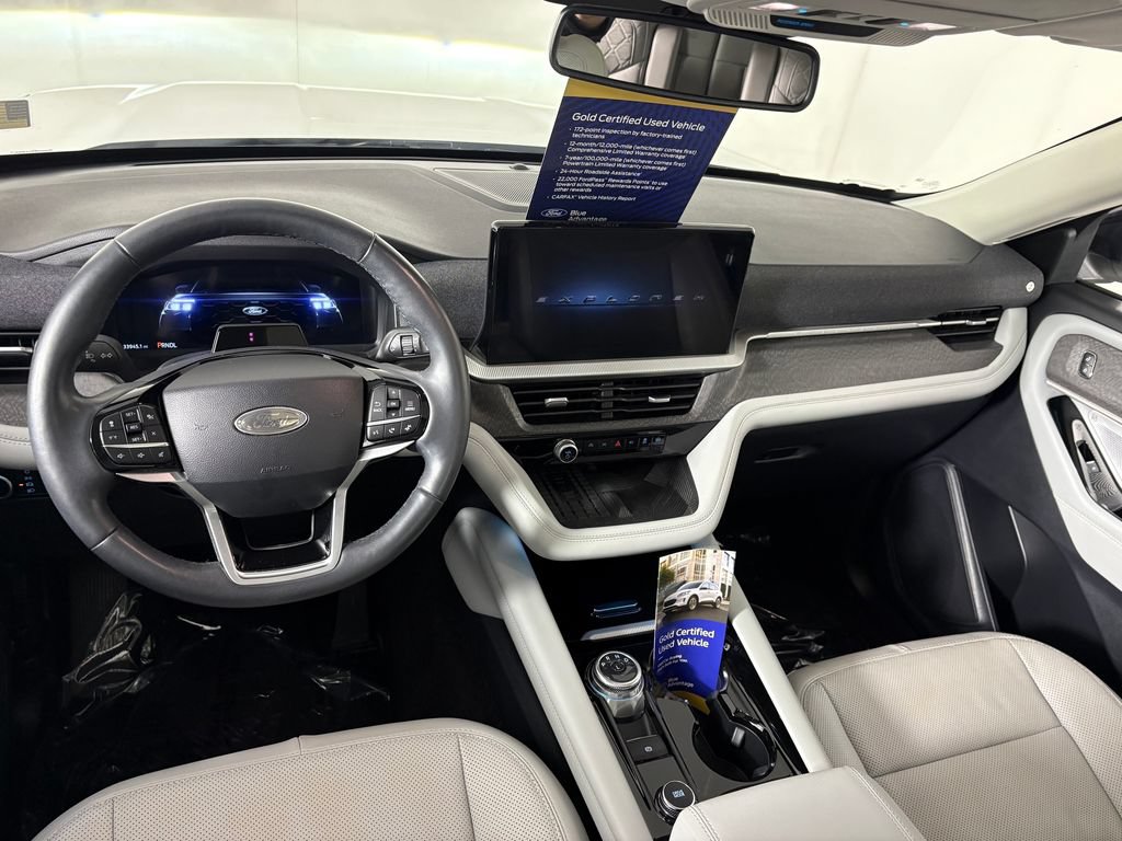Certified 2025 Ford Explorer Platinum w/ Ultimate Package AWD/4WD image 27