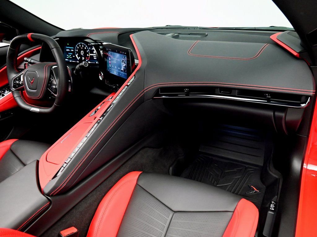 Used 2025 Chevrolet Corvette Z06 RWD image 19