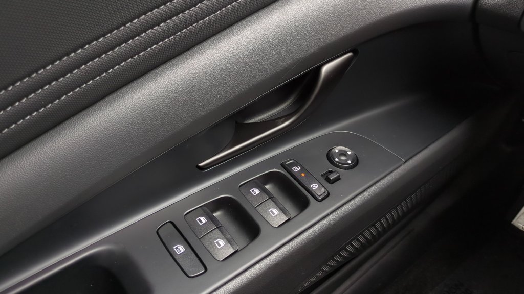 Certified 2026 Hyundai Elantra Sport FWD image 16