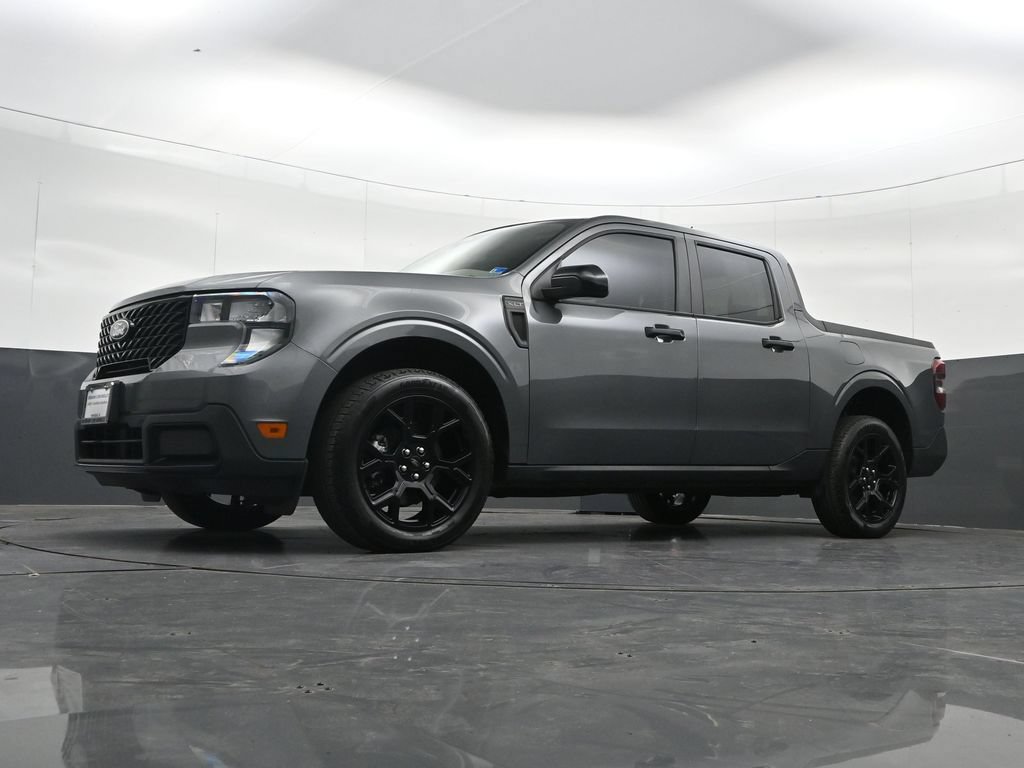 Used 2025 Ford Maverick XLT w/ Equipment Group 301A AWD/4WD image 30