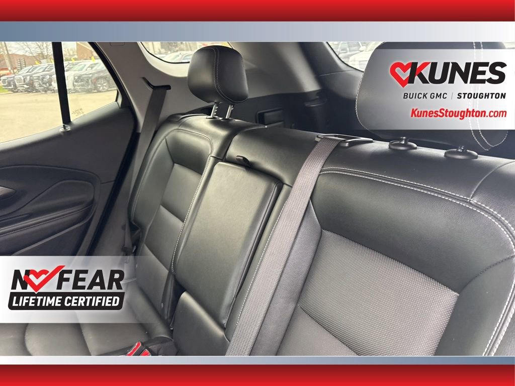 Used 2023 GMC Terrain SLT image 40