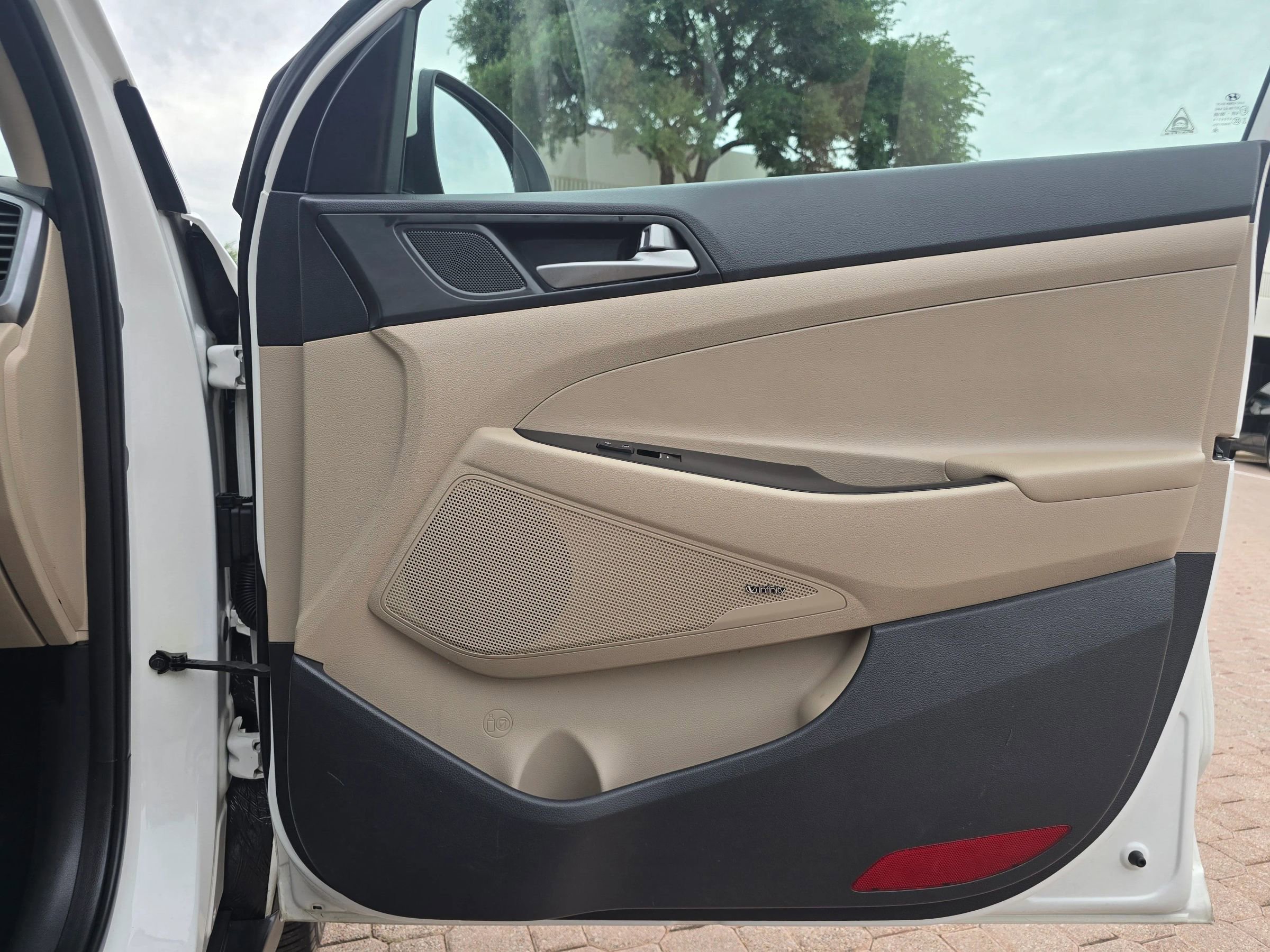 Used 2017 Hyundai Tucson Limited w/ Cargo Package FWD image 20