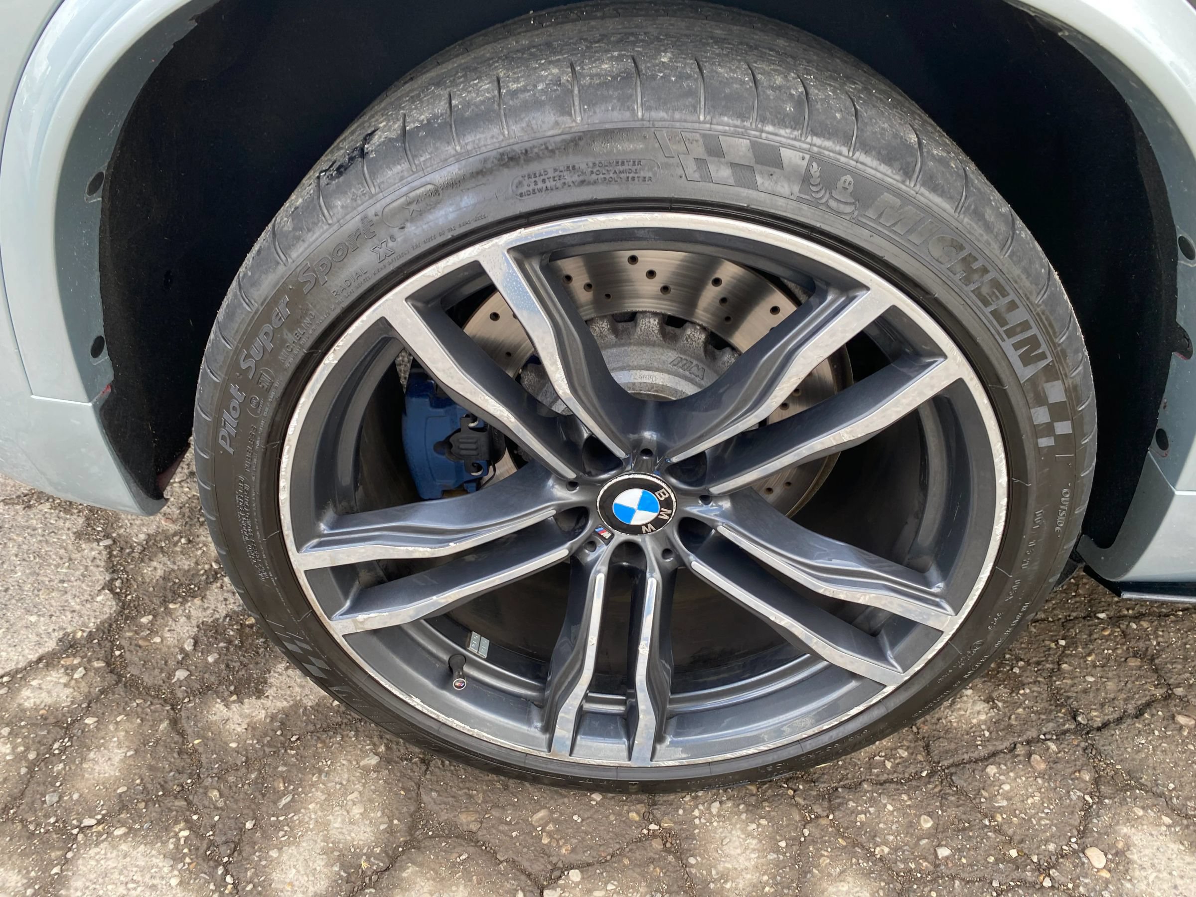 Used 2015 BMW X5 M AWD/4WD image 35