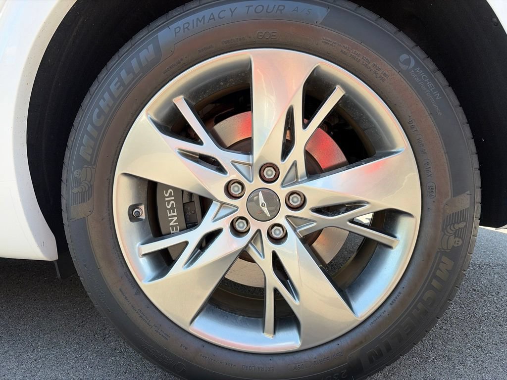 Certified 2025 Genesis GV70 3.5T Sport AWD/4WD image 22