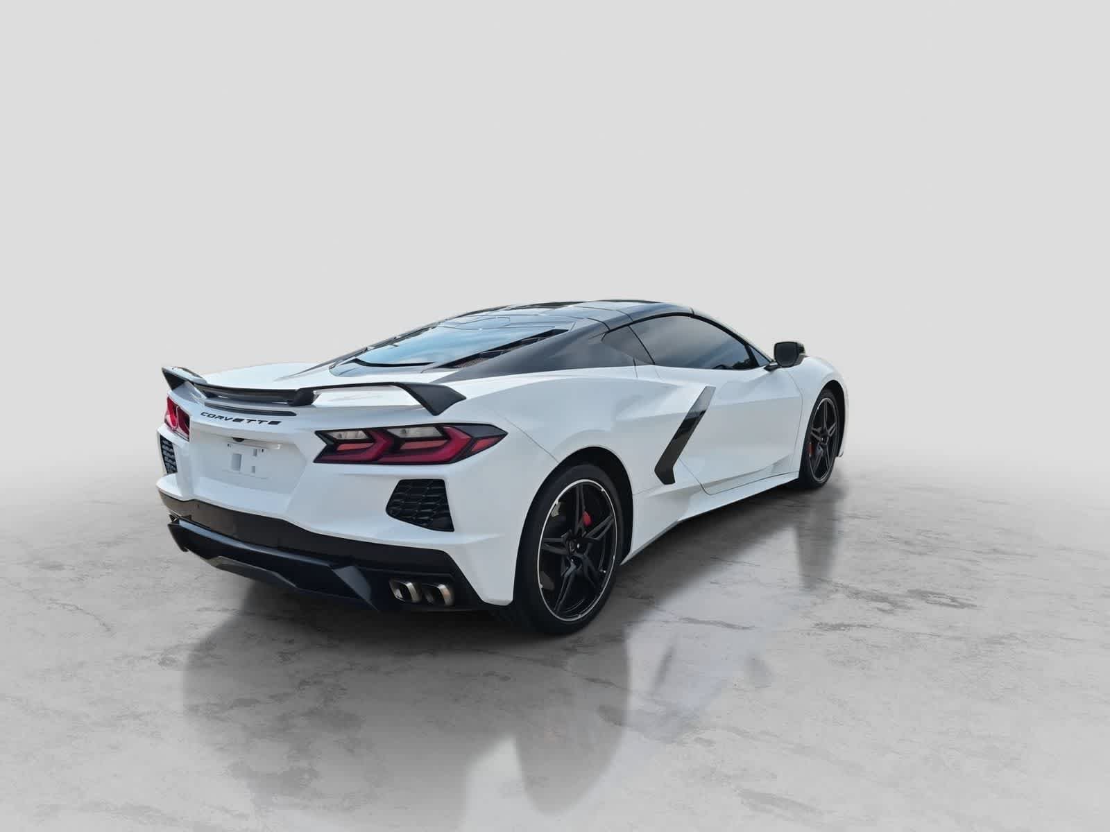 Used 2020 Chevrolet Corvette Stingray Coupe w/ Z51 Performance Package RWD image 8