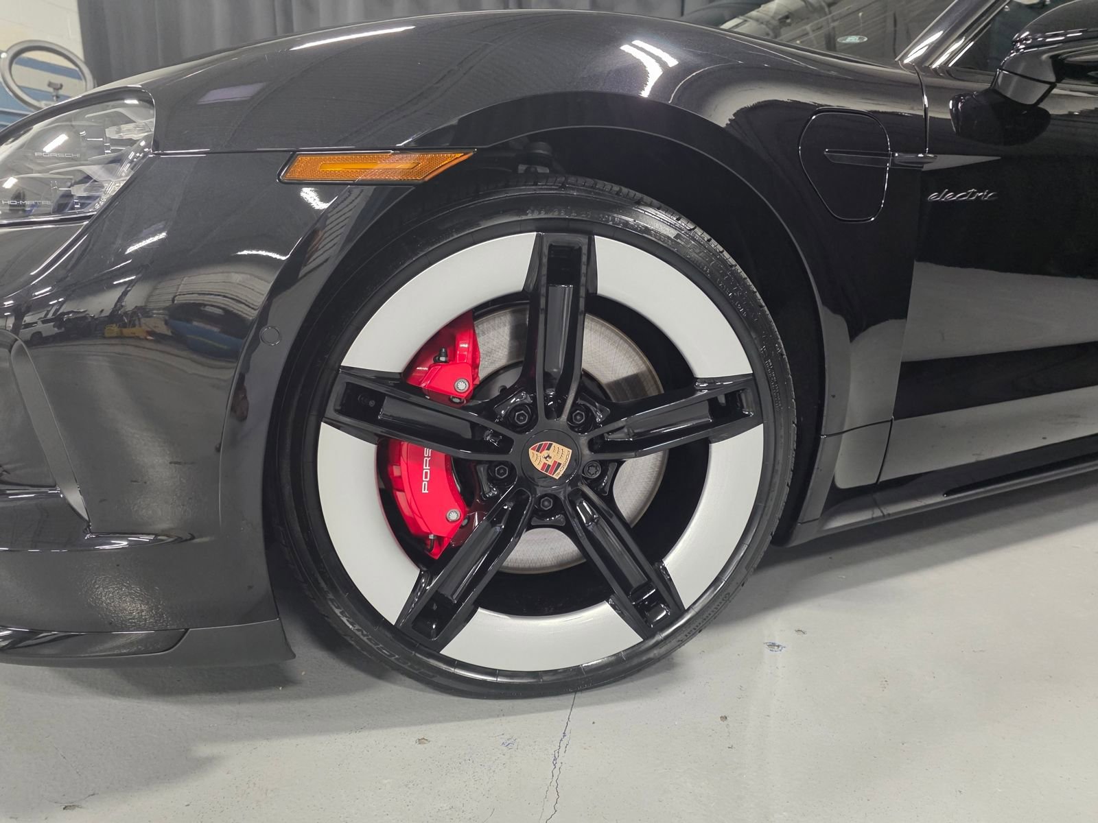 New 2026 Porsche Taycan GTS image 13