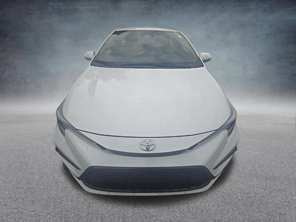 Used 2025 Toyota Corolla SE FWD image 3