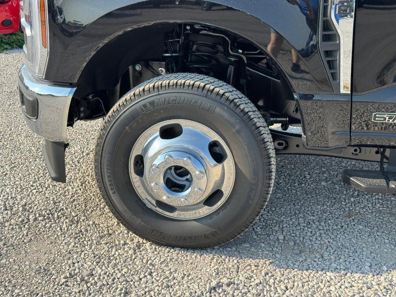 New 2026 Ford F350 XLT w/ XLT Premium Package image 11