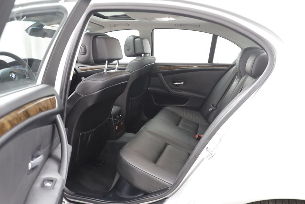 Used 2008 BMW 528xi Sedan AWD/4WD image 14