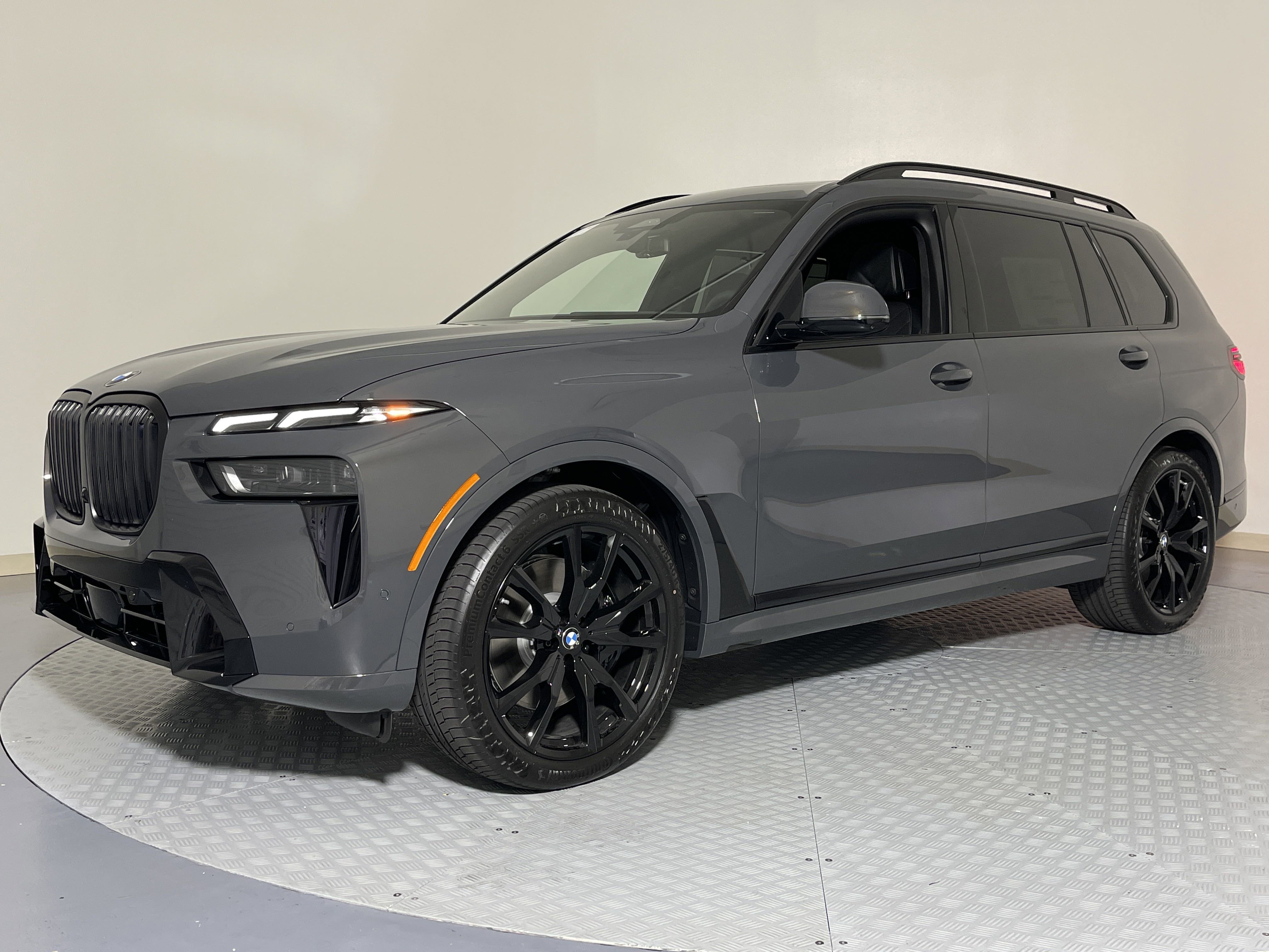 New 2026 BMW X7 xDrive40i w/ M Sport Package image 3