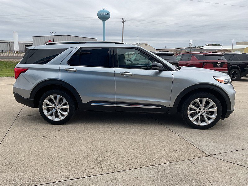 Used 2023 Ford Explorer Platinum w/ Technology Package AWD/4WD image 5