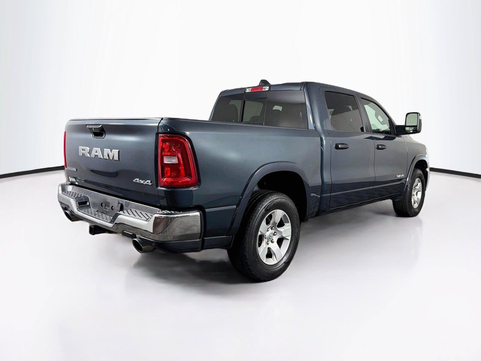 Used 2025 RAM 1500 Big Horn AWD/4WD image 11