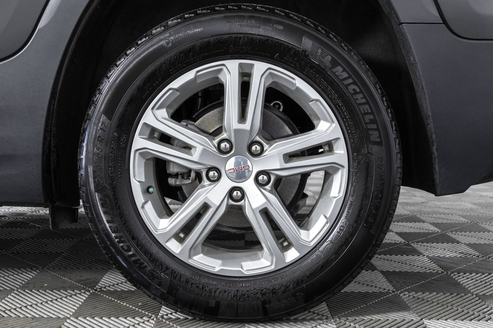 Used 2023 GMC Terrain SLE w/ Driver Convenience Package FWD image 45