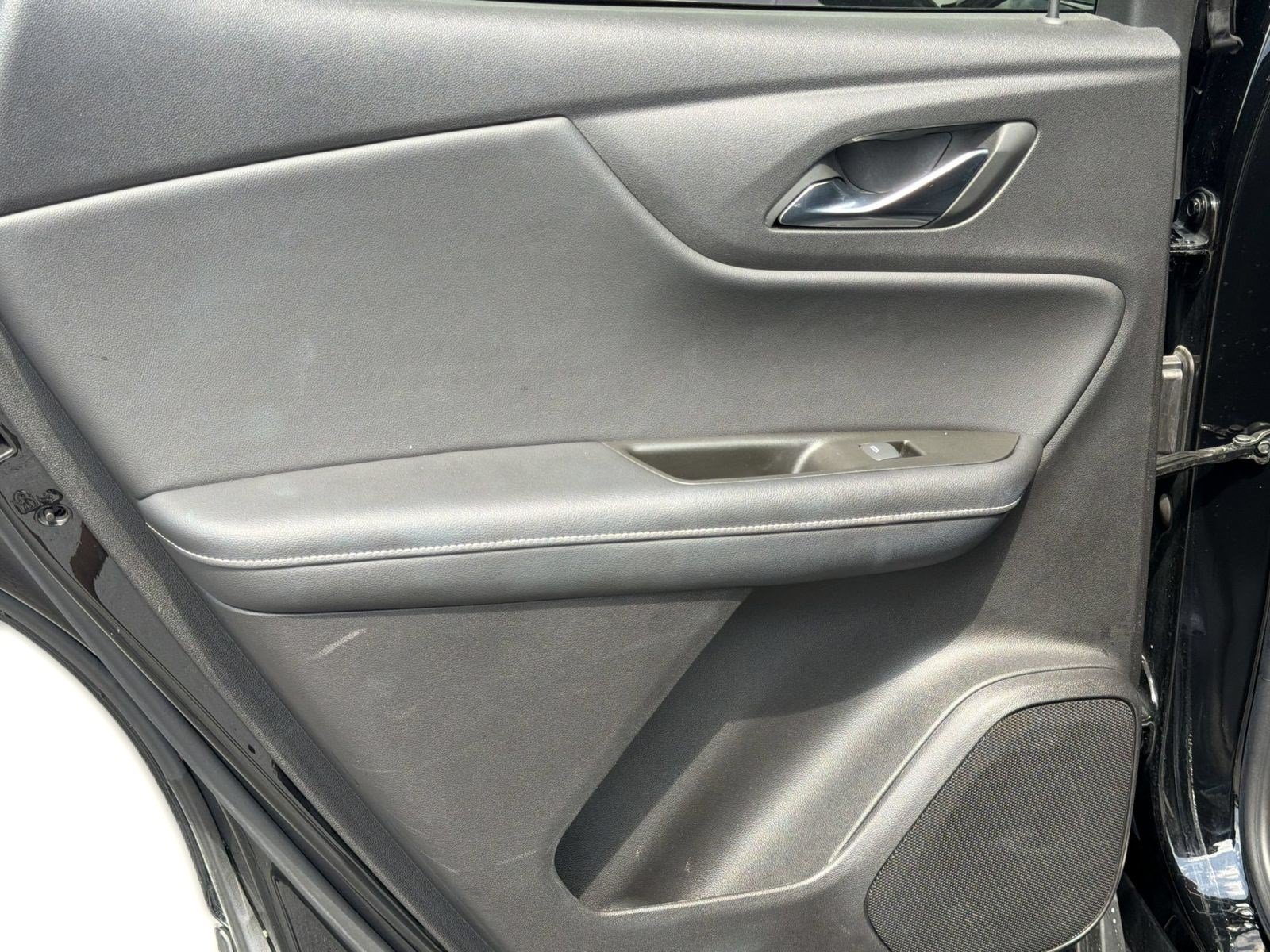 Used 2025 Chevrolet Blazer LT FWD image 30