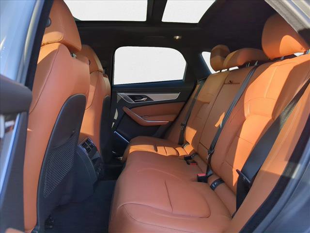 New 2025 Jaguar F-PACE R-Dynamic S image 15