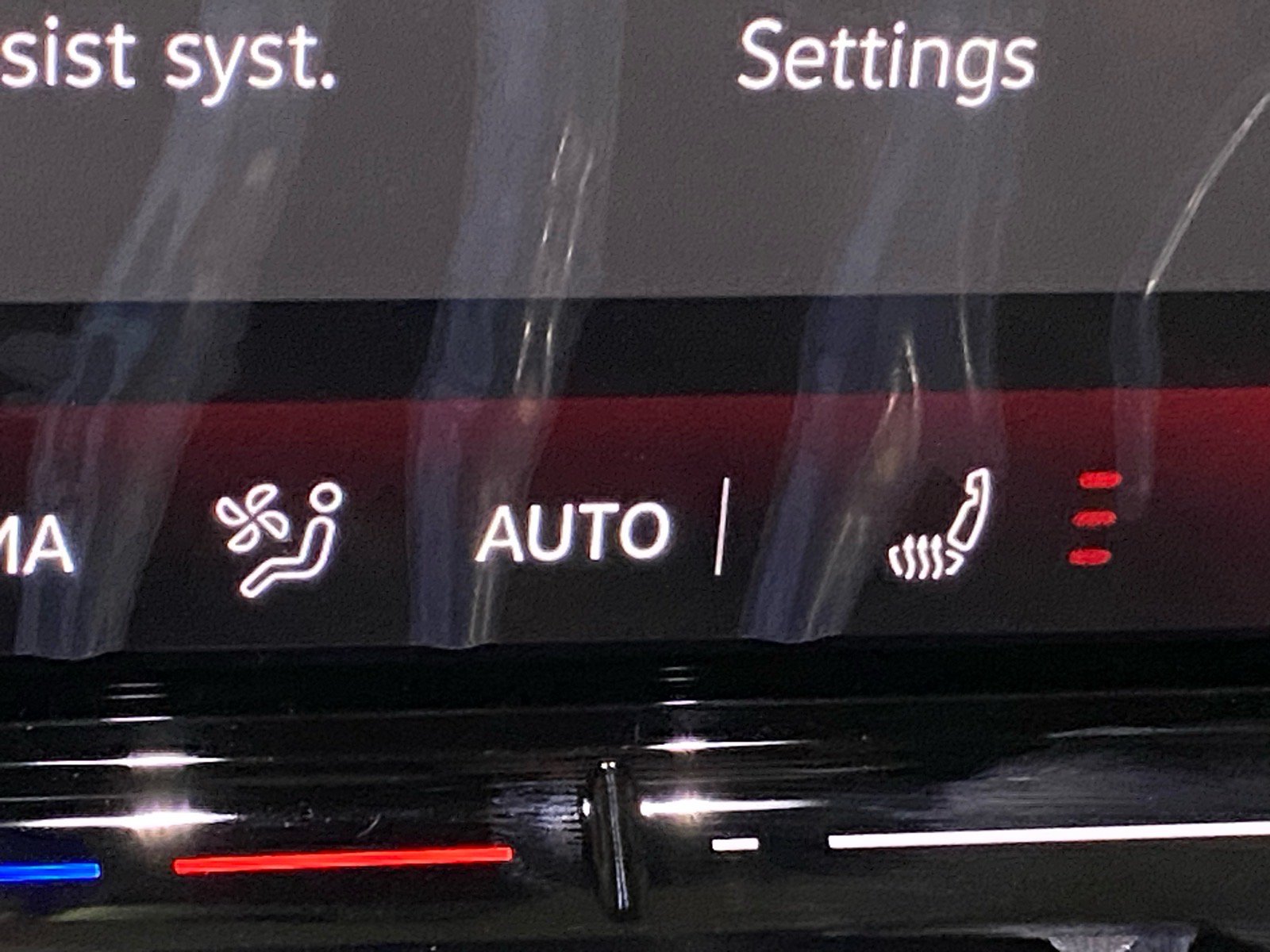 New 2026 Volkswagen Tiguan SE R-Line AWD/4WD image 11