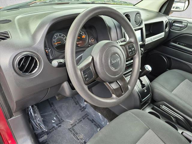 Used 2014 Jeep Compass Sport AWD/4WD image 15