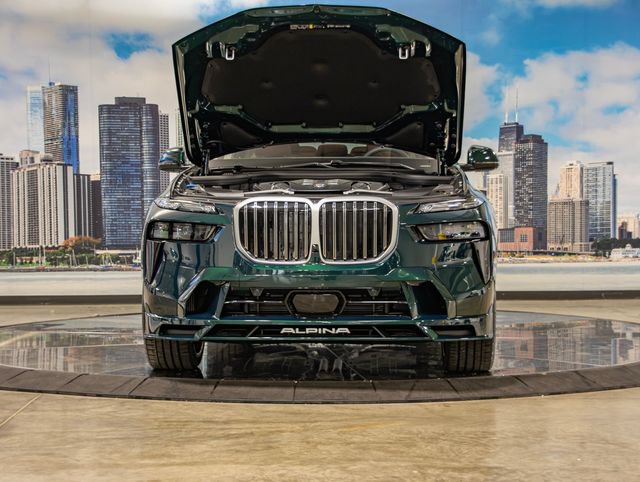 New 2026 BMW ALPINA XB7 AWD/4WD image 2