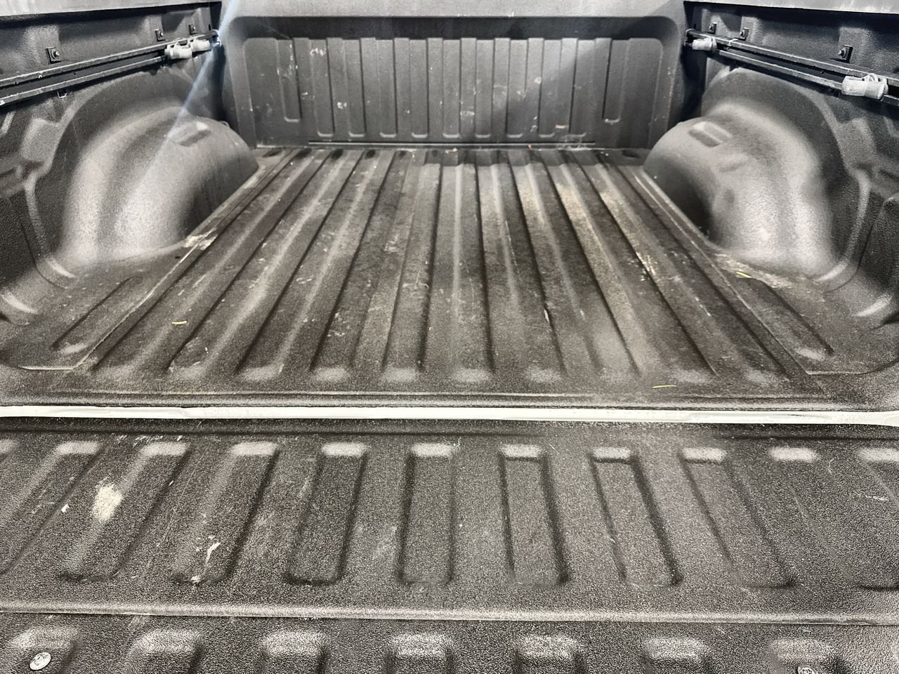 Used 2022 RAM 1500 Limited image 33