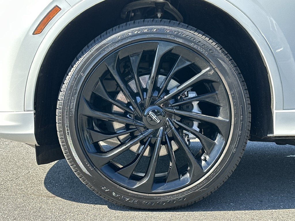Used 2026 Lincoln Aviator Reserve AWD/4WD image 17