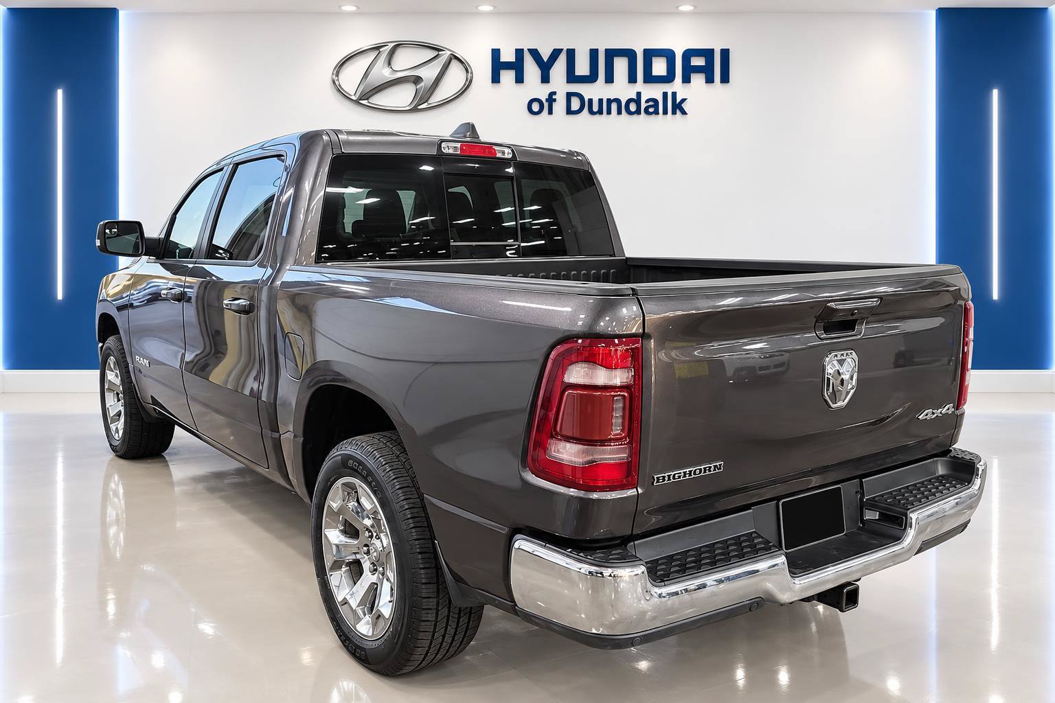 Used 2022 RAM 1500 Big Horn AWD/4WD image 2