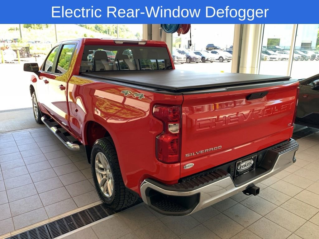 Used 2020 Chevrolet Silverado 1500 LT w/ Convenience Package AWD/4WD image 9