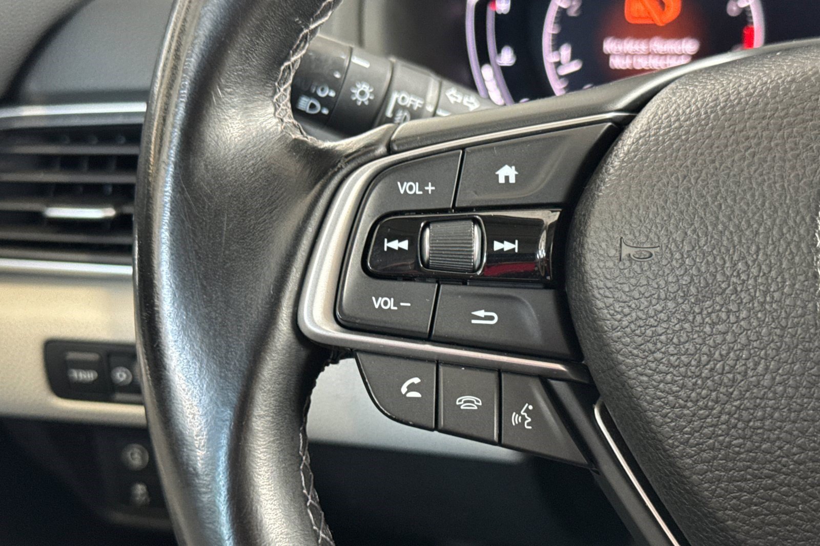Used 2018 Honda Accord EX-L image 29