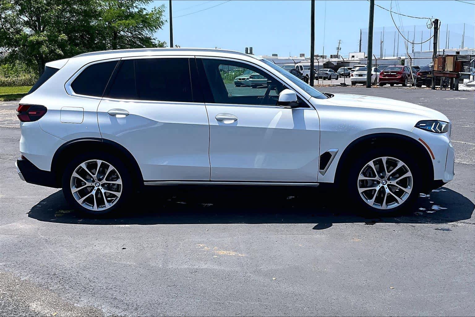 Certified 2026 BMW X5 xDrive40i AWD/4WD image 34