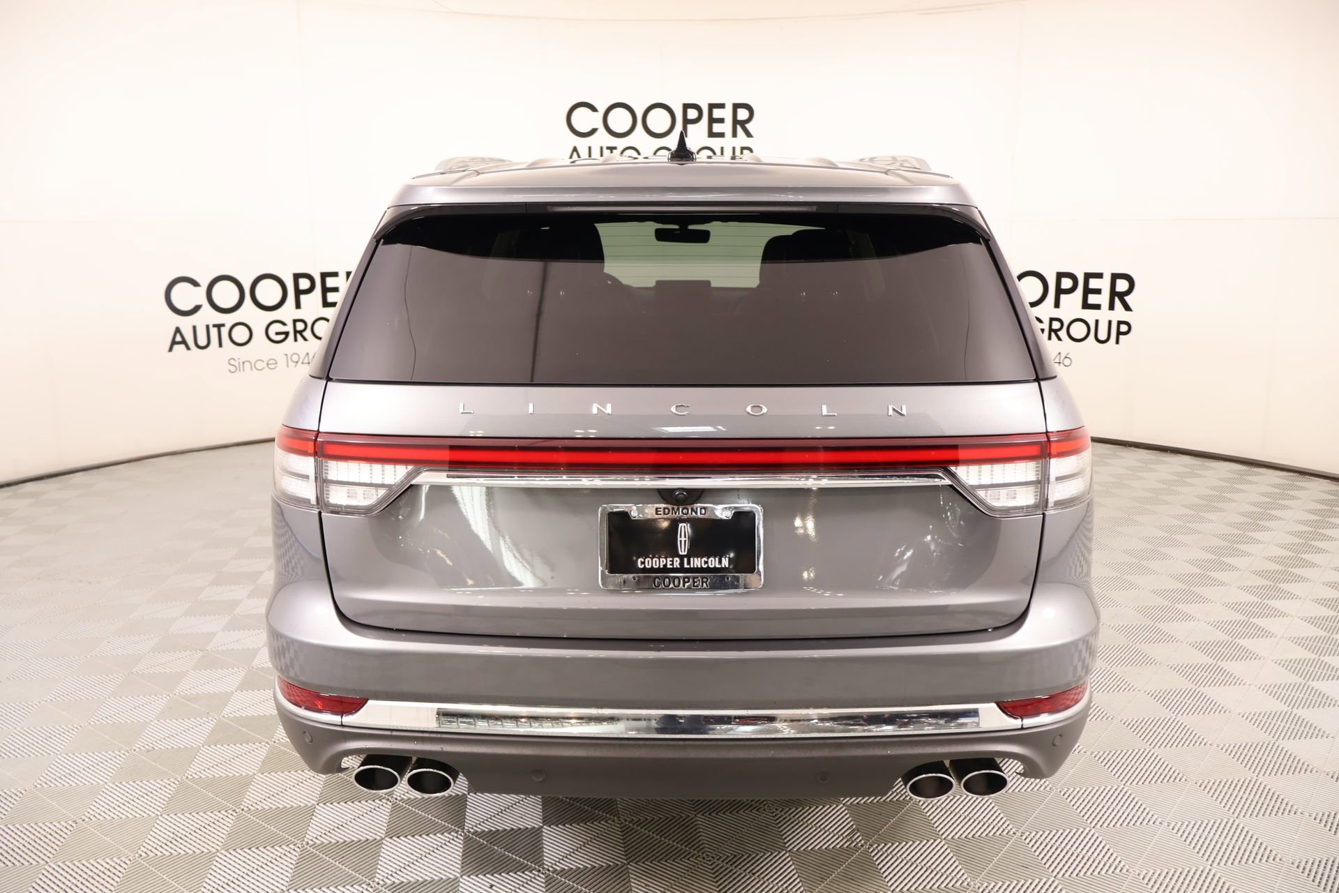 Used 2024 Lincoln Aviator Reserve w/ Equipment Group 201A image 23