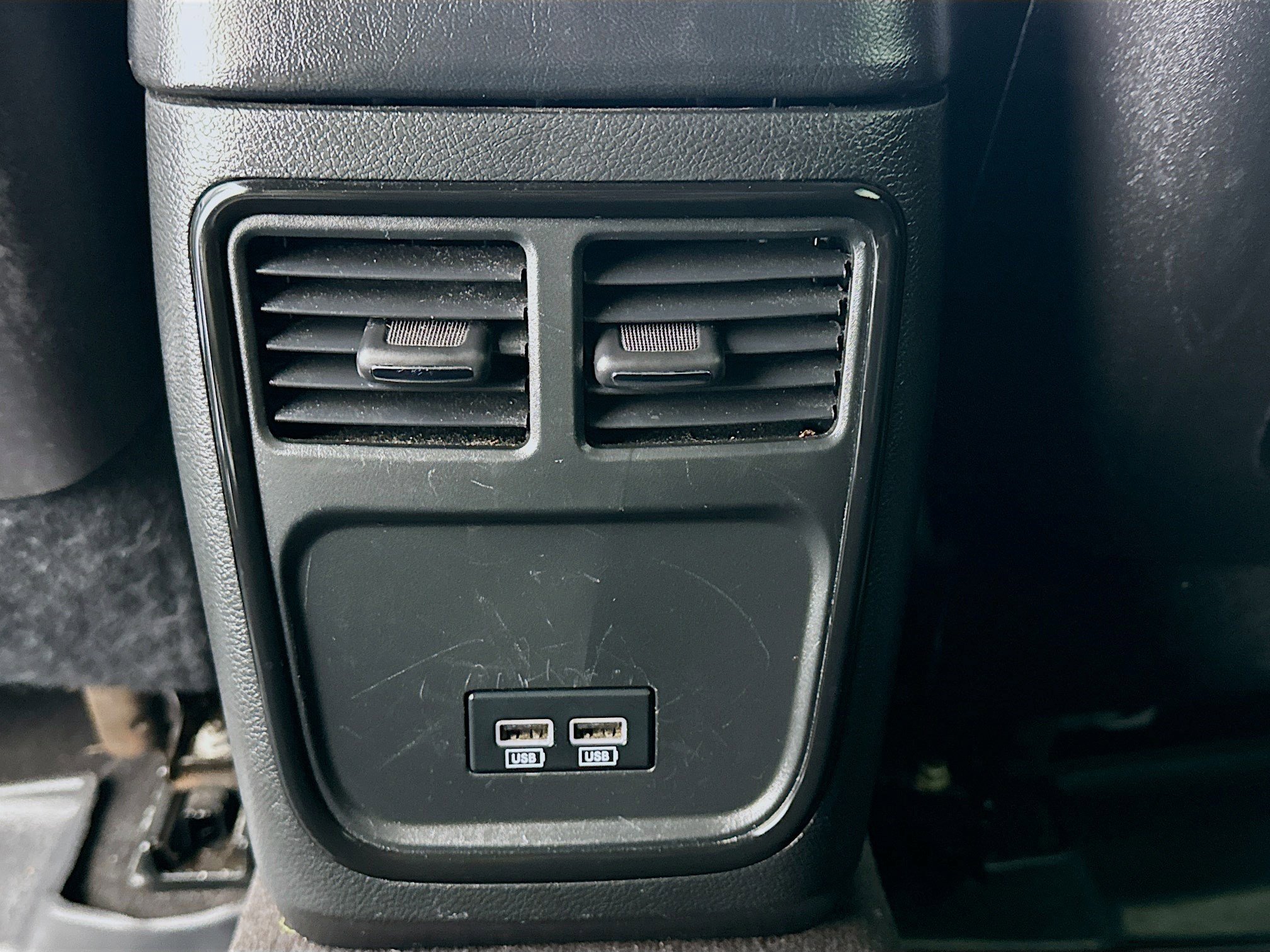 Used 2018 Chrysler 300 S RWD image 16