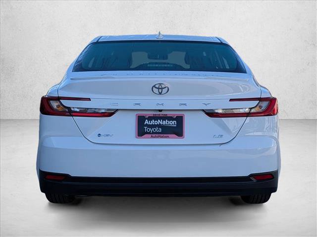Used 2025 Toyota Camry LE image 7