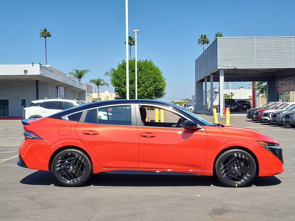 New 2027 Nissan Sentra SR FWD image 15