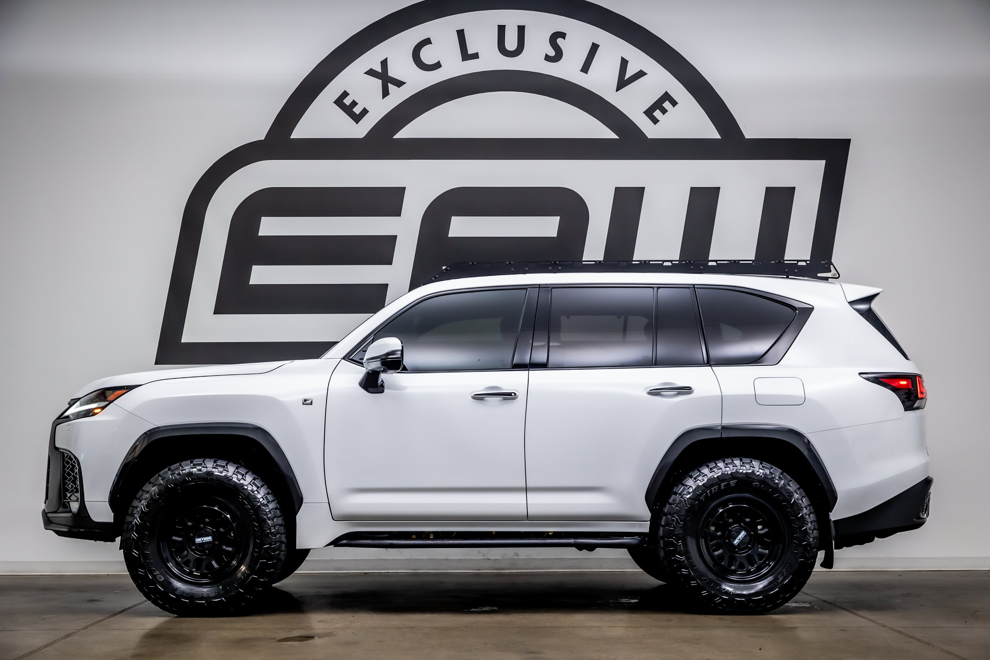 Used 2024 Lexus LX 600 F Sport AWD/4WD image 7