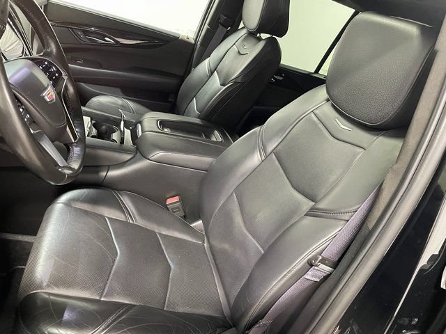 Used 2017 Cadillac Escalade ESV Platinum AWD/4WD image 12