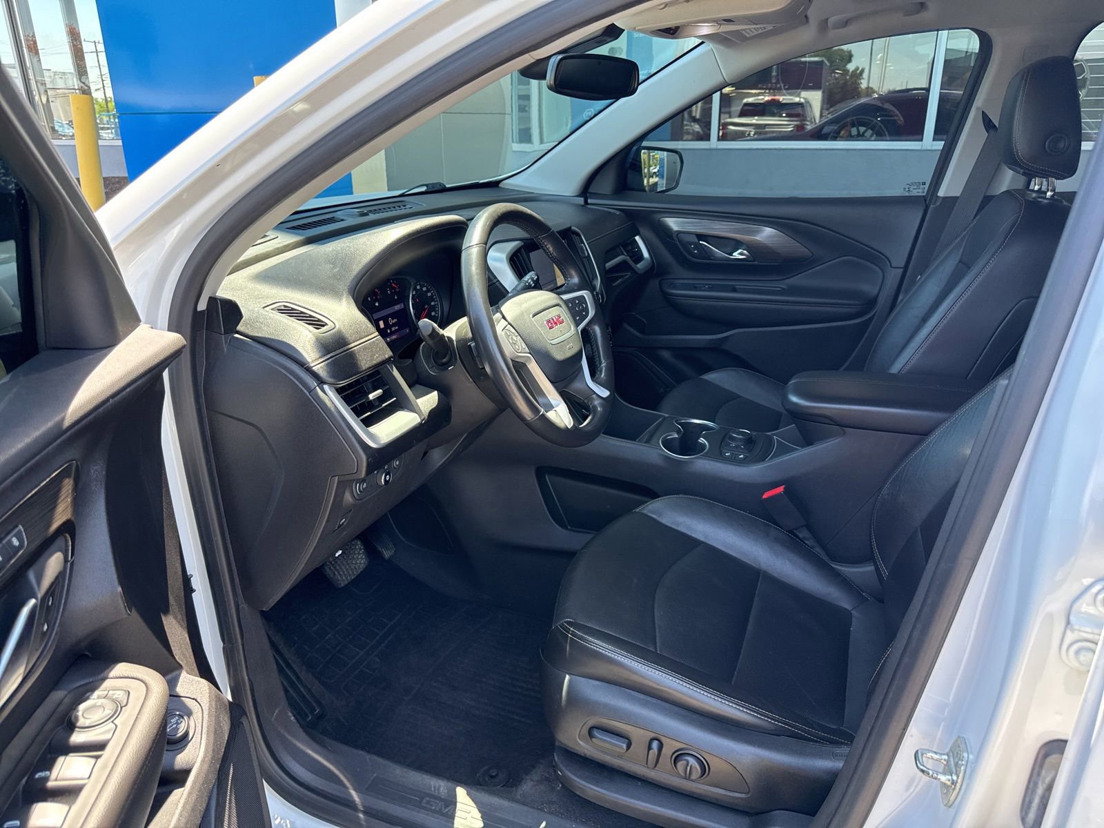 Used 2021 GMC Terrain SLT w/ Infotainment Package II AWD/4WD image 19