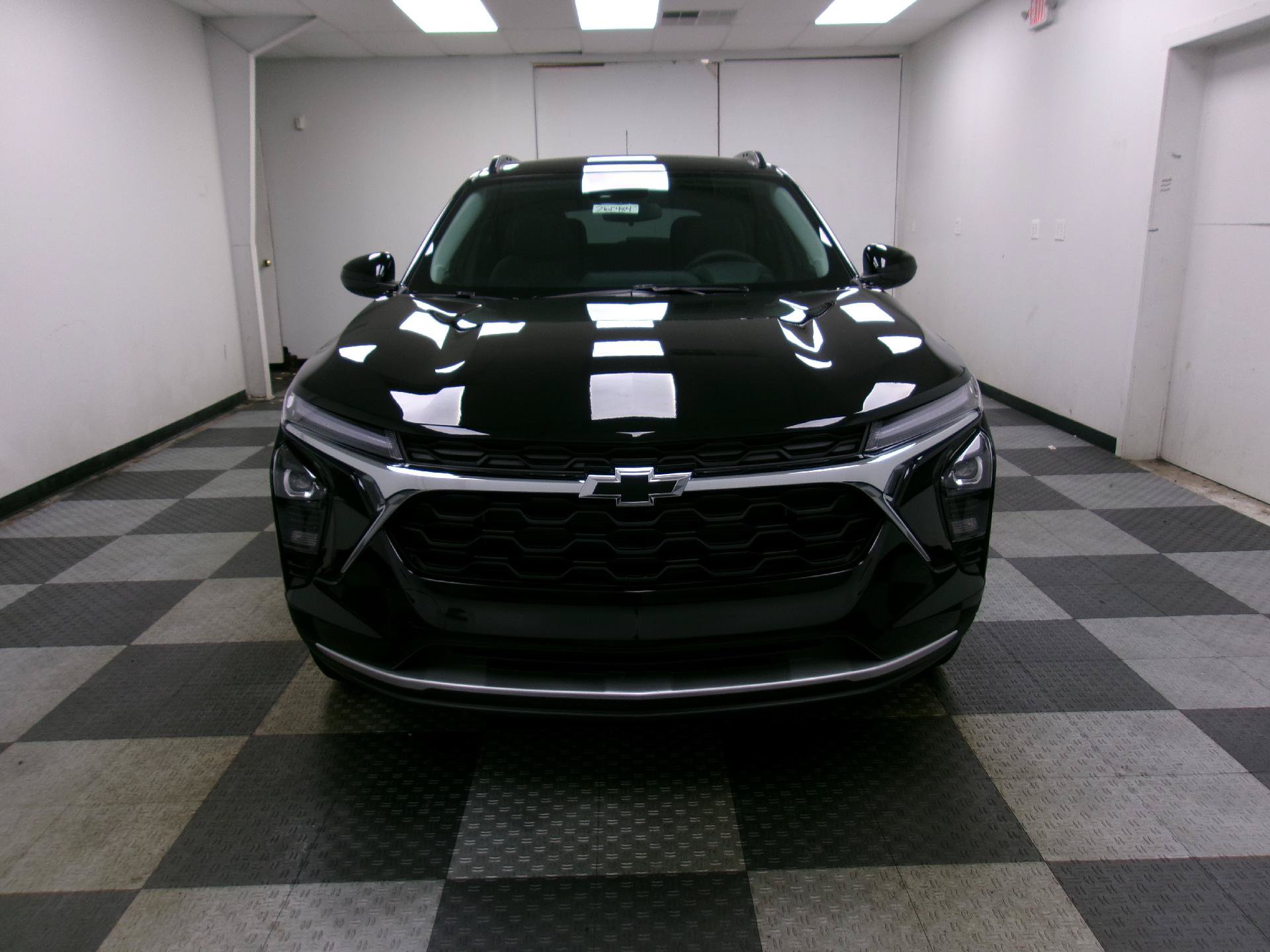 New 2026 Chevrolet Trax LT w/ Driver Confidence Package FWD image 15