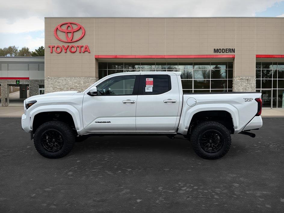 New 2026 Toyota Tacoma TRD Sport AWD/4WD image 5